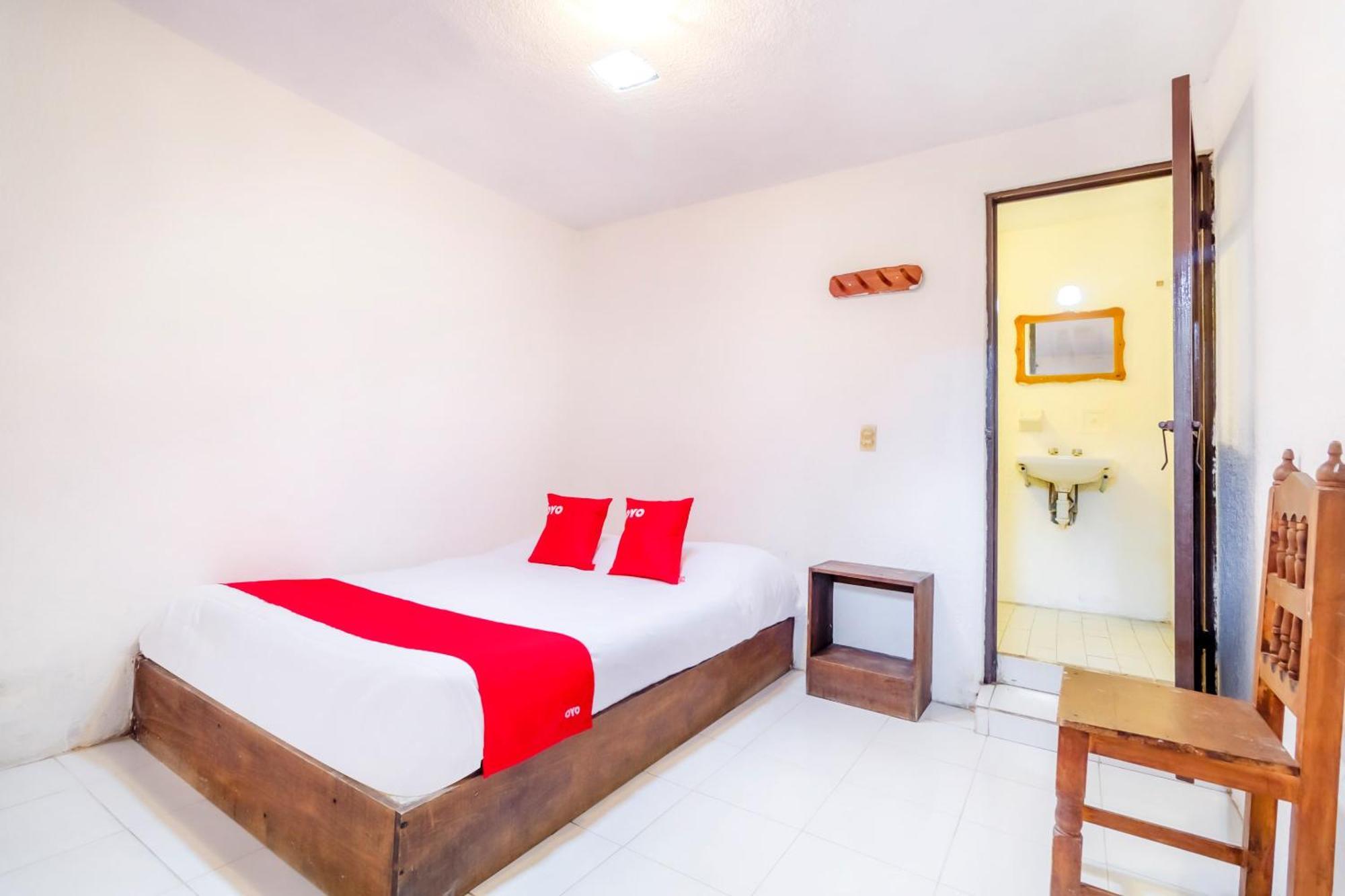 San Cristóbal de Las Casas Oyo Hotel La Luna, Templo De Santo Domingo De Guzman מראה חיצוני תמונה